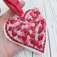 Button covered felt heart - BoxRoomBazaar