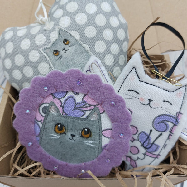 Cat lovers trio - cat decoration gift box - BoxRoomBazaar