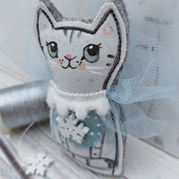 Snow flake kitty - cute winter decor